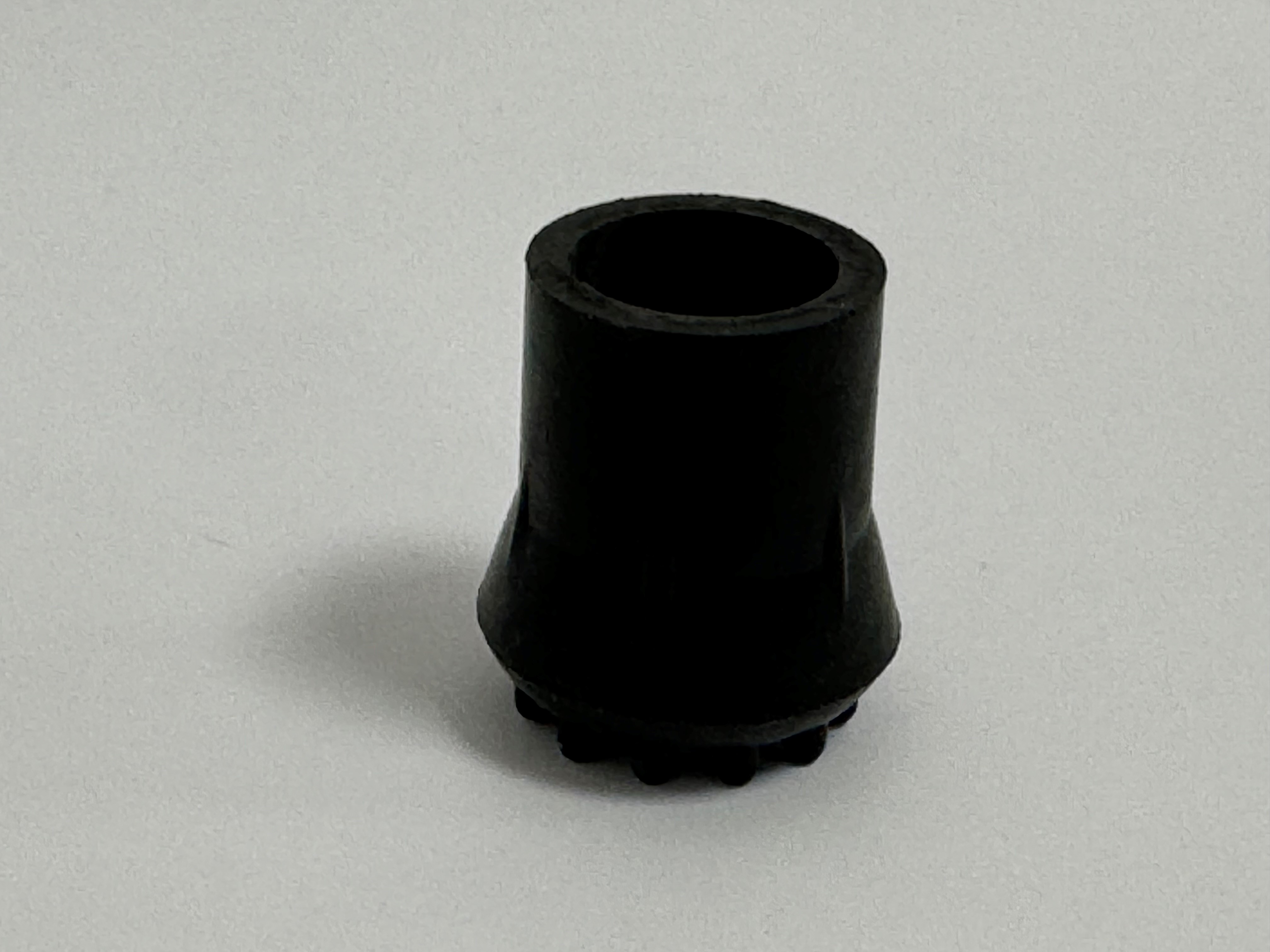 Embouts pour béquille et canne 22 mm noir bell shape (bulk 10) -- AA8200DX